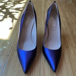 SJP by Sarah Jessica Parker Blue Pump (Blue Satin)